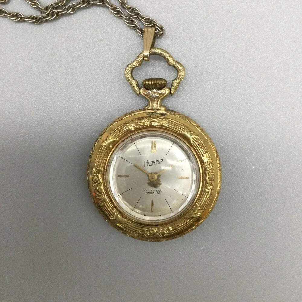 Vintage Hunter Necklace Pendant Women 31mm Gold Tone 17J Incabloc Manual Swiss